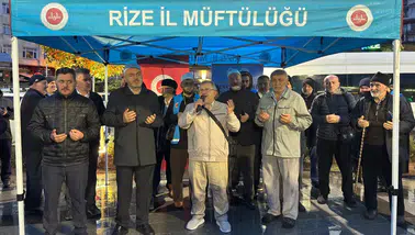 Rizeli Hacı Adayları Dualarla Kutsal Topraklara Uğurlandı