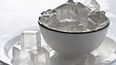 Klozete buz küpleri atanlar rahat ediyor! Haftada bir kez yapılmalıymış