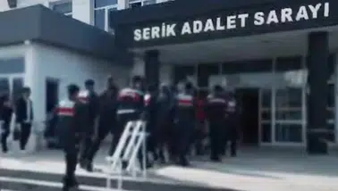 Antalya'da Tefecilik Operasyonu: Suç Şebekesine Büyük Baskın!
