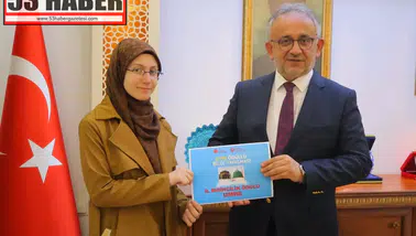 Bayburt’ta Umre Ödüllü Bilgi Yarışmasında Dereceye Giren Öğrencilere Ödülleri Verildi