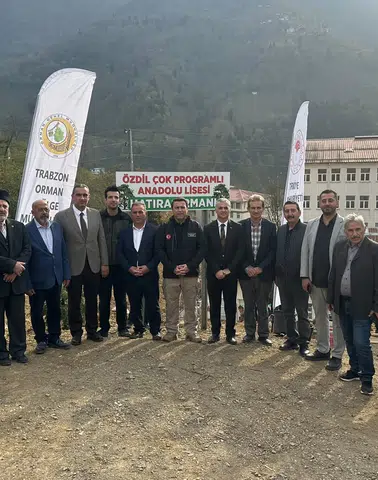 Yomra’da 11 Kasım Milli Ağaçlandırma Günü Fidan Dikim Etkinliği Düzenlendi