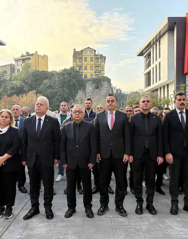 Ortahisar’da Atatürk, Ebediyete Uğurlayışının 87. Yılında Anıldı