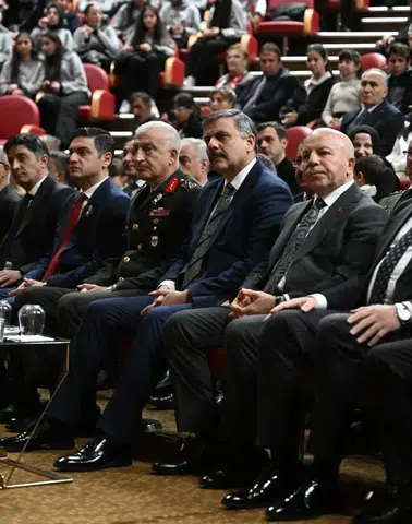 Atatürk, 87. yılında Erzurum'da coşkuyla anıldı