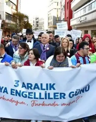 Trabzon'da Engelliler Günü'nde 'Farkındayım, Farkında mısın?' Temalı Etkinlik Yapıldı