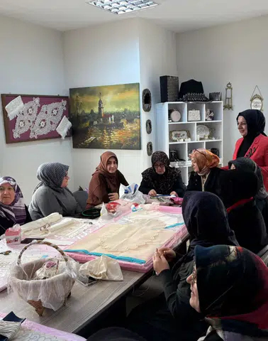 Bayburt’ta Şehit Yakınları ve Gaziler İçin El Sanatları Kursu Başladı