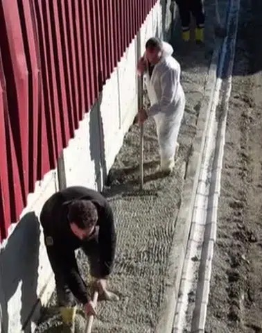 Hopa’da 139. Sokak’ta Yol ve Kaldırım Çalışmaları Tamamlandı