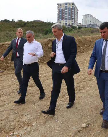 Yomra’da Hastane Bağlantı Yolunda Çalışmalar Sürüyor