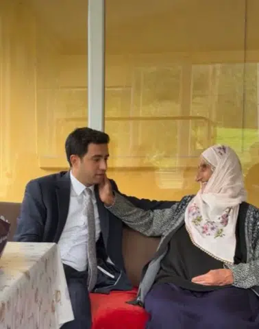 Arhavi’de Dünya Yaşlılar Günü’nde Büyükler Ziyaret Edildi