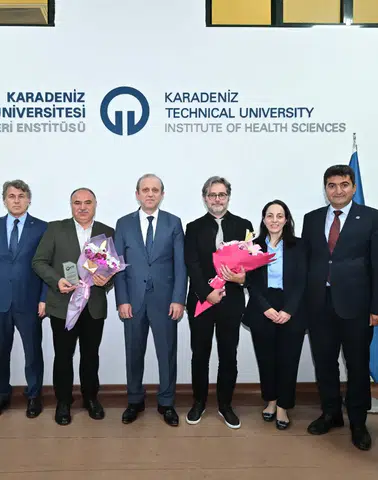 Sağlık Bilimleri Enstitüsünde Devir Teslim Töreni Gerçekleştirildi