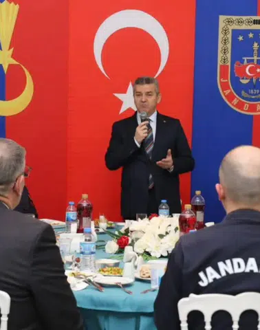 Artvin İl Müftüsü Ertuğran Mehmet Soylu, İl Jandarma Komutanlığı’nın İftar Programına Katıldı