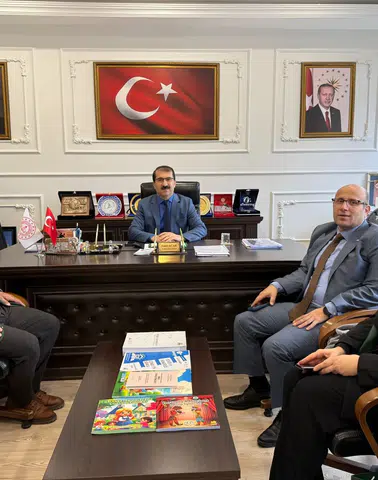 Yeşilay Artvin, bağımlılıkla mücadele için eğitim müdürlüğünü ziyaret etti