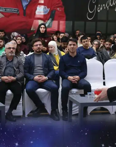 Erzurum’da Dijital Güvenlik ve Teknoloji Farkındalığı Zirvesi Yoğun Katılımla Gerçekleştirildi