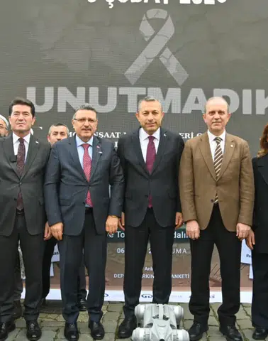 Trabzon’da 6 Şubat Depremi Şehitleri İçin Anma Programı Düzenlendi