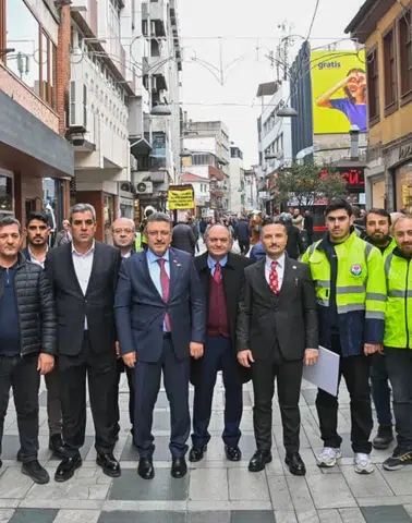 Trabzon Uzun Sokak Yenileniyor: Cephe Sağlıklaştırma Projesi Hızla İlerliyor