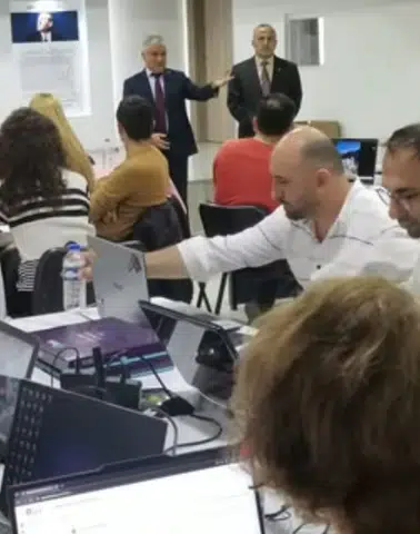 Artvin İl Milli Eğitim Müdürlüğü Bilim Setlerinin Entegrasyonu İçin Eğitim Toplantısı Düzenledi