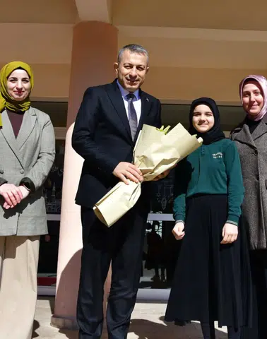 Vali Tahir Şahin, Trabzon Kız Anadolu İmam Hatip Lisesi’nde Maarifin Kalbinde Ramazan Programına Katıldı