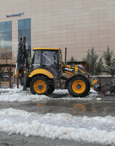 Bayburt Belediyesi’nden Kar ve Buzla Mücadele Çalışmaları