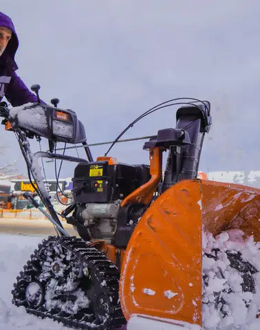 Erzurum'da karla mücadele: Ekipler 7/24 sahada çalışıyor