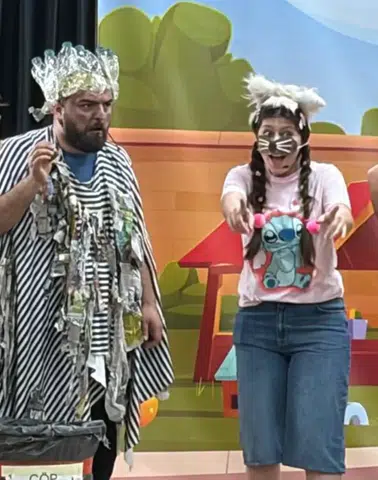 Akçaabat’ta öğrenciler tiyatro gösterisiyle buluştu