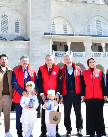 Trabzon’da Tekne Orucu Etkinliği: 2 Bin 500 Çocuk Ramazan Sevincini Paylaştı