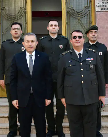 Trabzon Valisi Tahir Şahin’den Askeralma Bölge Başkanlığı’na İade-i Ziyaret