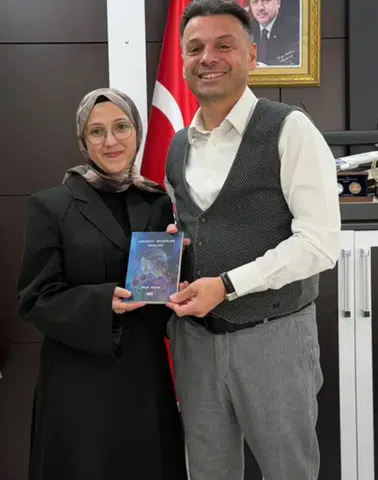 Maçkalı Öğrenci Melek Öztürk’ten Edebiyata Anlamlı Katkı