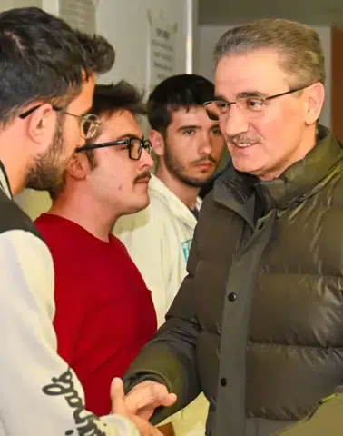 Erzurum Valisi Aydın Baruş Öğrencilerle Sahur Sofrasında Buluştu