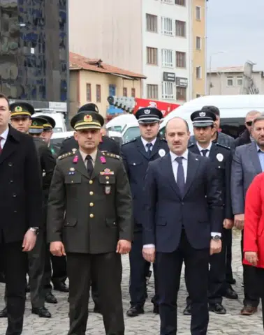Oltu’nun Kurtuluşunun 108. Yılında Anlamlı Çelenk Töreni Düzenlendi