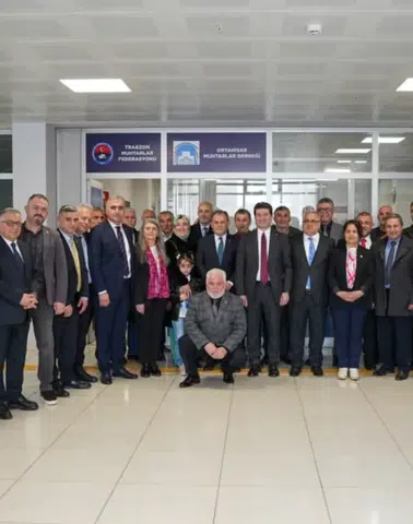 Ortahisar Belediyesi Muhtarlarla Bayramlaştı: Trabzon’a Hizmette Omuz Omuza