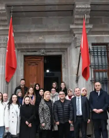 Trabzon’da Edebiyat Akademisi’nde Dönem, Akım ve Topluluk Tartışıldı