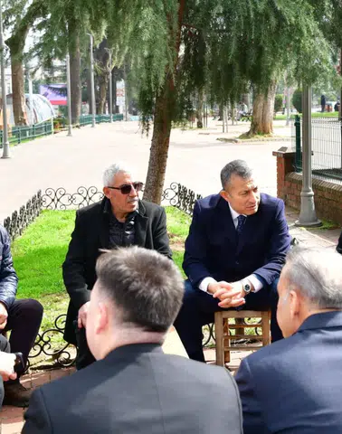 Trabzon Atapark’ta Bayram Coşkusu: Vatandaşlarla Anlamlı Buluşma