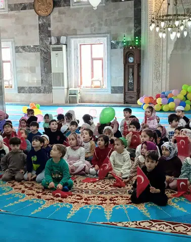 Ortahisar’da ÇEDES Projesi Kapsamında Miniklere Ramazan Etkinliği