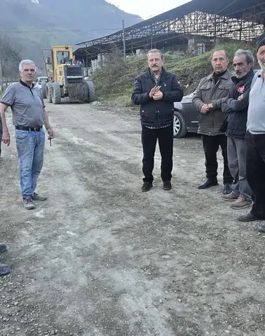 Vakfıkebir Belediye Başkanı Koçal Beton Yol Çalışmalarını Yerinde İnceledi