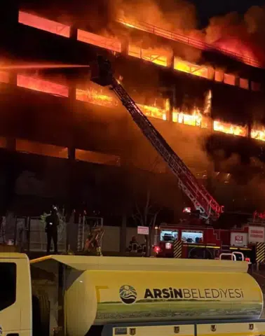 Arsin Belediyesi’nden Temizlik Seferberliği: İlçe Genelinde Çalışmalar Sürüyor