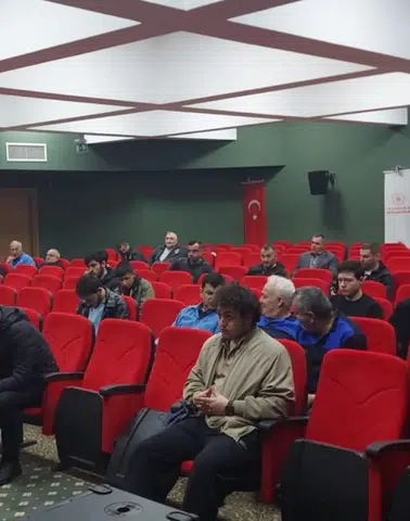 Trabzon’da Vatan ve Kahramanlık Buluşmaları Düzenlendi: Gaziler Öğrencilerle Bir Araya Geldi