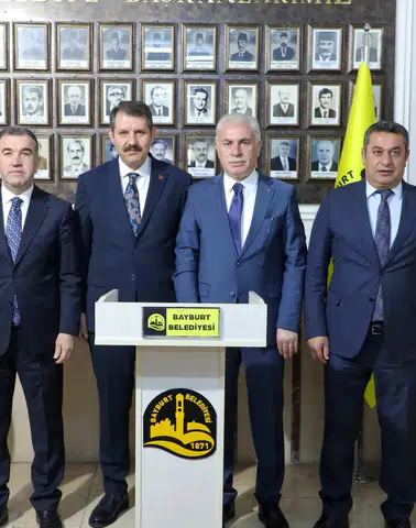 Bakan Yardımcısı Salih Ayhan’dan Bayburt Belediyesi’ne Ziyaret