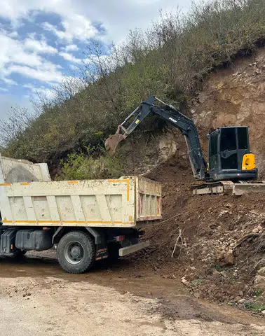 Arsin’de Yol ve Altyapı Çalışmaları Hız Kesmeden Devam Ediyor