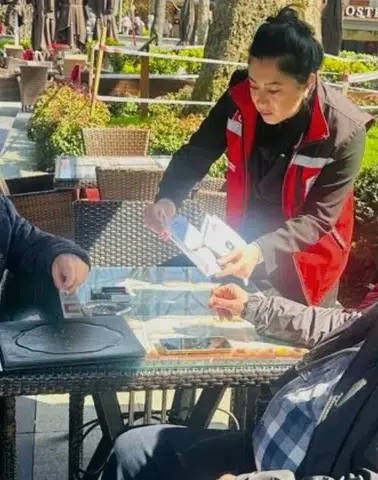 Trabzon’da Otizm Farkındalığı İçin Broşür Dağıtımı Yapıldı