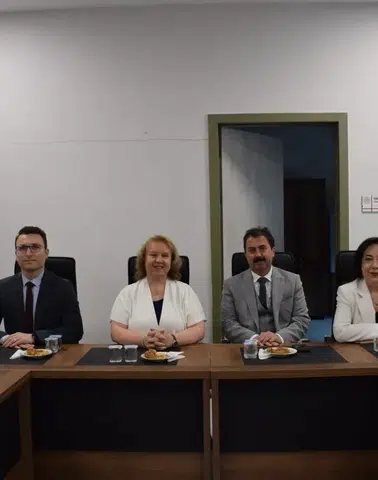 Artvin'de Hekimlere Sigara Bırakma Mücadelesi İçin Teşekkür Belgeleri Verildi