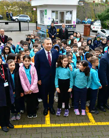 Trabzon Valiliği’nden Soğuksu İstiklal İlkokulu’na Ziyaret
