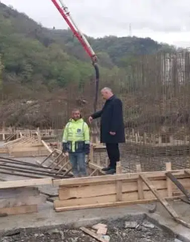 Arsin Belediyesi Fen İşleri’nden Yoğun Mesai