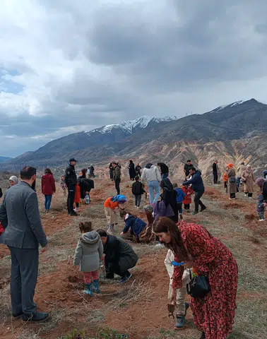 İspir’de Miniklerden Anlamlı Fidan Dikim Etkinliği