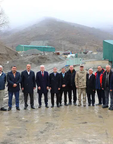Başkan Memiş’ten Kop Köyü’ndeki Krom Zenginleştirme Tesisine Ziyaret