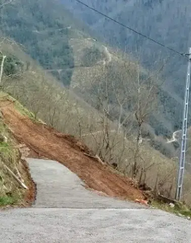 Yomra’da yol bakım çalışmaları hız kesmeden devam ediyor