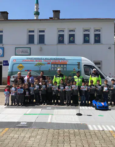 Şalpazarı’nda Öğrencilere Trafik Bilinci Aşılanıyor