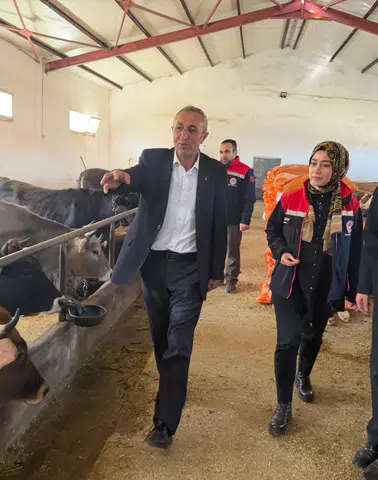 Olur Kaymakamı Kalkan’dan Hayvancılık İşletmesine Ziyaret