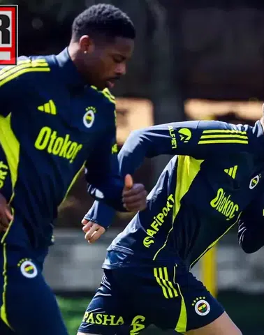 Fenerbahçe, Rizespor maçı öncesi antrenmanlarına başladı