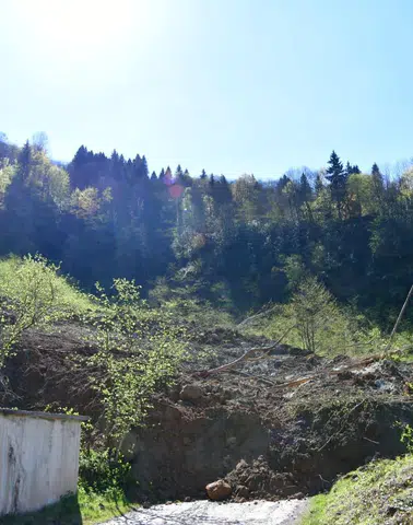 Trabzon’da Heyelan Sonrası Sahada Yoğun Mesai