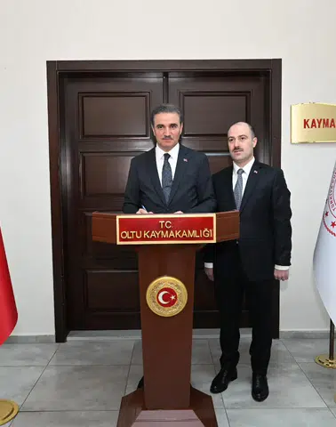 Vali Aydın Baruş Oltu’da İncelemelerde Bulundu