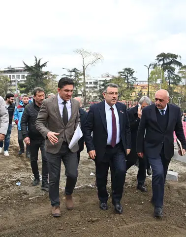 Başkan Genç, Meydan’daki Dönüşüm Çalışmalarını Yerinde İnceledi